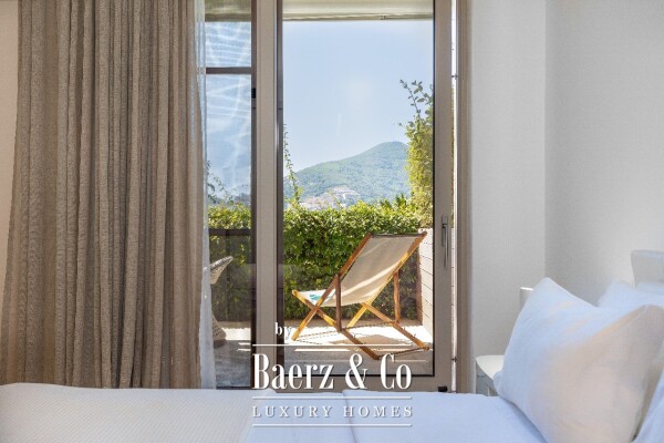 photo 8 Luxurious Apartment in a 5* Hotel in Budva