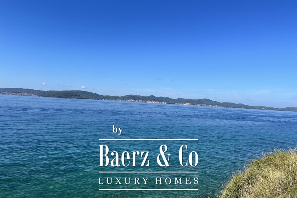 photo 9 Zadar, Karma, house with garden in an excellent location, first row to the sea, NKP 111 m2