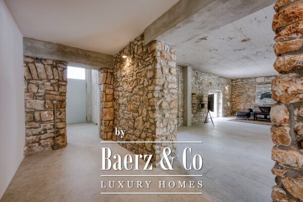 photo 17 Luxury Stone Residence on a Spacious Estate near Višnjan