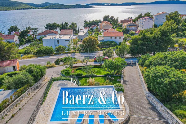 photo 3 Šibenik, Žaborić, beautiful house with a swimming pool and panoramic sea view, 438 m²