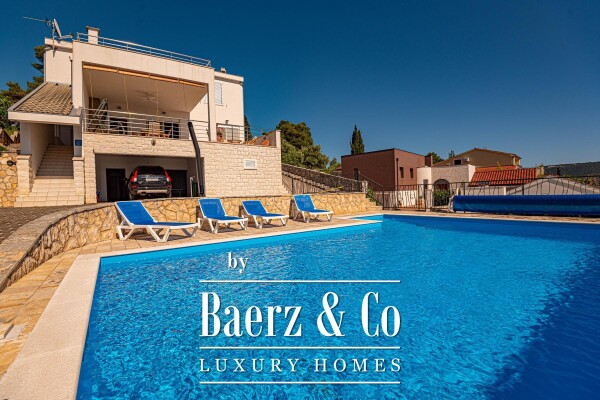 photo 6 Šibenik, Žaborić, beautiful house with a swimming pool and panoramic sea view, 438 m²