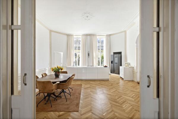 photo 12 Zaadmarkt 93