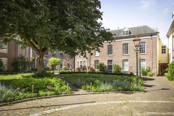 photo 62 Zaadmarkt 93