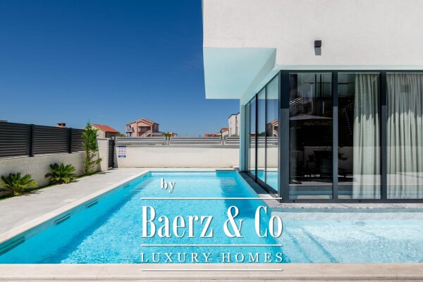 photo 4 Zadar, Vrsi, Luxury villa with swimming pool 261m2