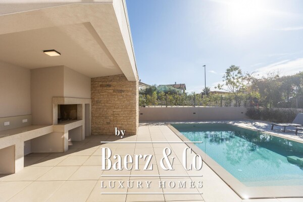 photo 8 Istria, Umag, spacious modern house with stone details and heated pool