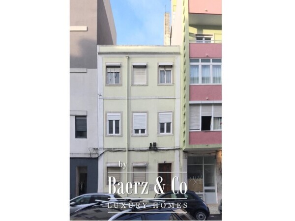 photo 8 Building with 3 Apartments in Campo de Ourique