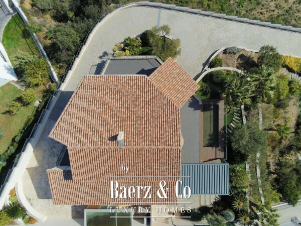 photo 3 Stunning property in the heights of Saint-Aygulf