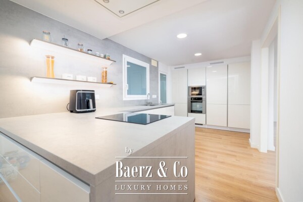 photo 5 Spacious and bright renovated apartment in Avenidas, Palma