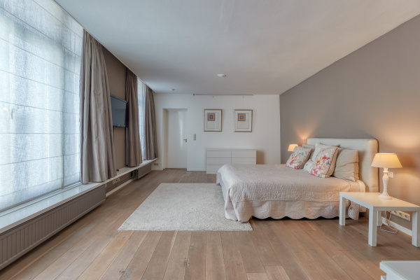 photo 16 Plaats 24 A