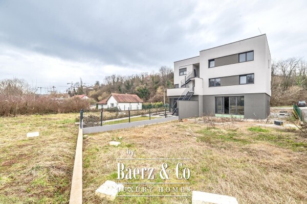 photo 2 Maksimir, Barutanski jarak, semi-detached unfinished house of 241 m²