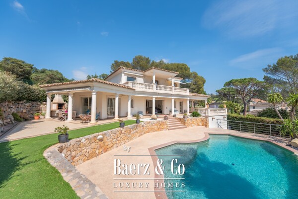 photo 18 For Sale : 6-bedroom villa with infinity pool - Secure private estate - Saint-Raphaël, near golf courses, sea view