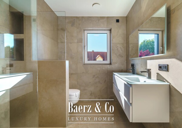 photo 19 Niederanven, Niederanven