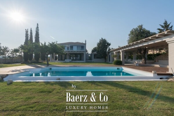 photo 17 Seafront Elegance in Porto Heli - Petrothalassa