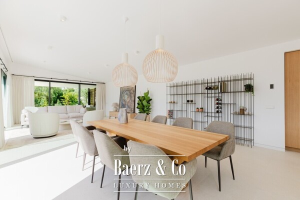 photo 16 Amazing 6-bedroom contemporary luxury Villa with 2 Pools