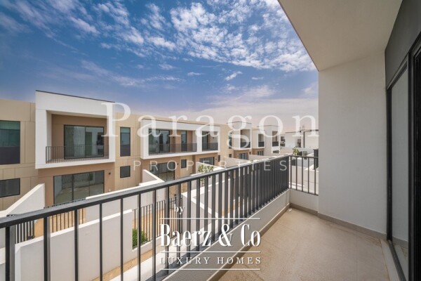 photo 24 Brand New | Single Row | Prime Location