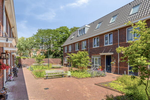 photo 41 Bloemistenhof 7