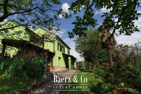 photo 1 Cernik, Čavle, renovated house of 288 m² with 3,448 m² of land.
