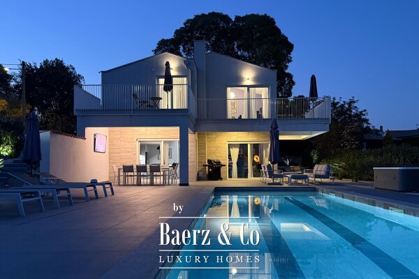 photo 6 Istria, Višnjan - Luxury 260 m² Villa with a Heated Pool and 4 En-Suite Bedrooms